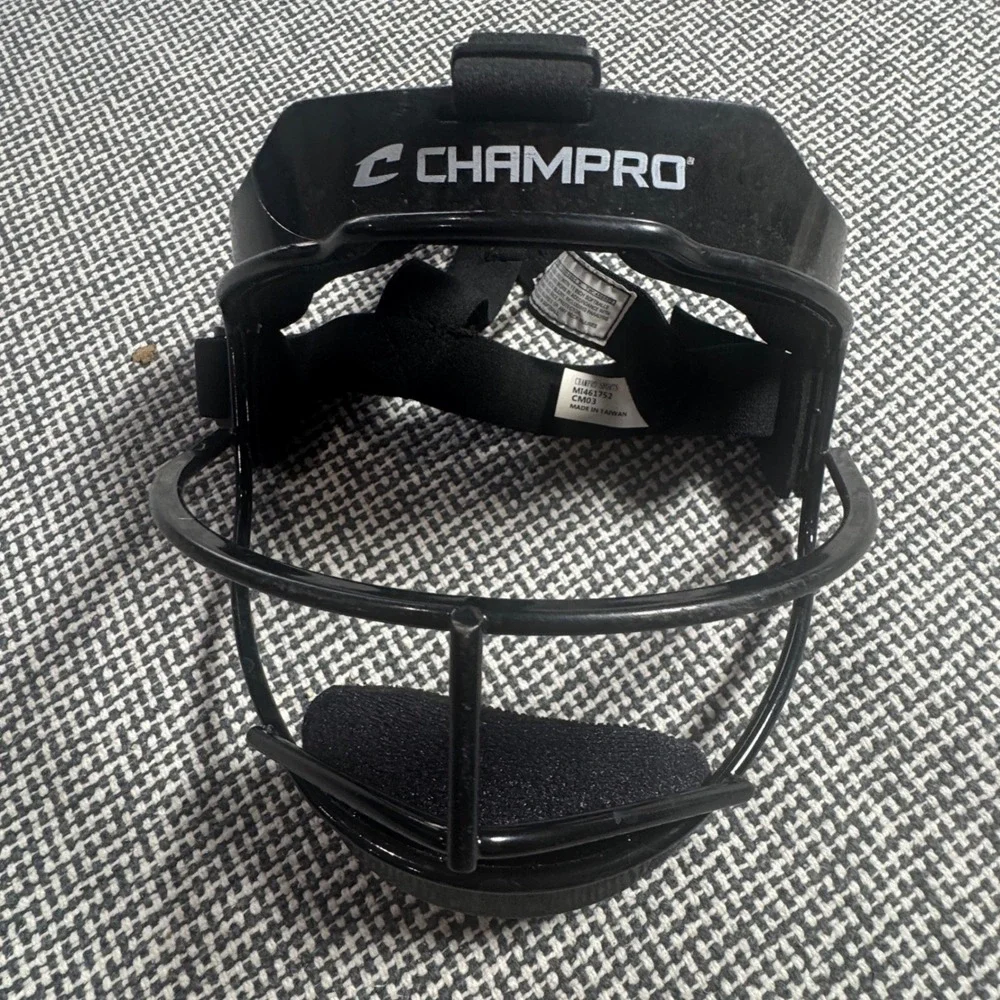 Champro CM03 Softball Fielders Face Mask Black Adjustable Infield Guard Women